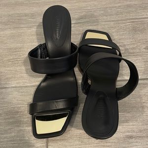 Schutz Aruana Leather Sandal